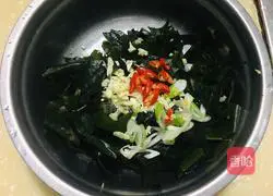 Illustration of how to make cold wakame 4