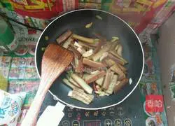 Illustration of how to make fried eggplant 8