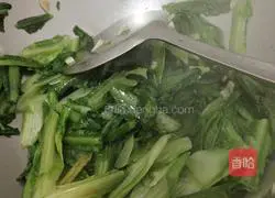 Illustration of how to make garlic lettuce 6