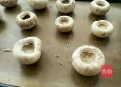 Illustration of how to make a mouthful of water 4