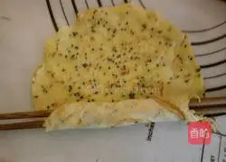 Illustration of how to make black sesame egg rolls 9