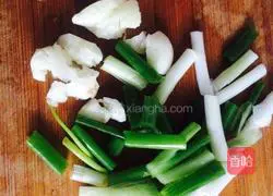 Illustration of how to make stir-fried amaranth 3