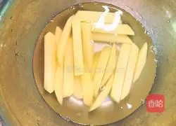 Illustration of how to make steamed carrots and potatoes with asparagus and sauce 3