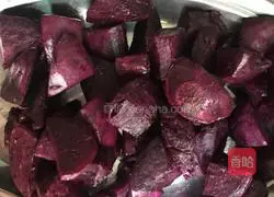 Illustration of how to make brushed purple sweet potato 4