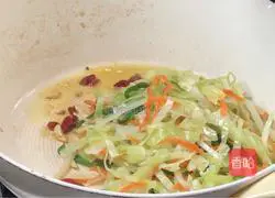Hot and sour shredded cabbage Illustration of how to do it 12