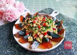 Illustration of how to make high-looking cold dishes with cucumbers and preserved eggs 13