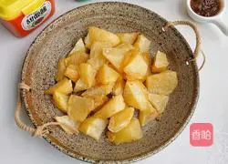 Illustration of how to make fried potato cubes 9