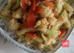 Vegetarian stir-fried cauliflower illustration 4