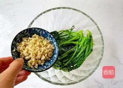 Illustration of how to make cold chrysanthemum 7