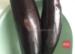 Illustration of how to make cold eggplant strips 1