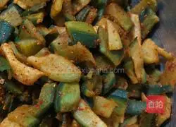 Illustration of how to make spicy dried radish 8