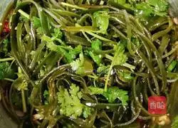 Illustration of how to make cold kelp shreds 16