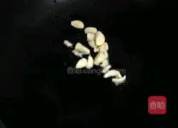 Illustration of how to make lettuce in oyster sauce 2