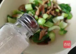 Illustration of how to make olive oil, mushrooms and rapeseed 9