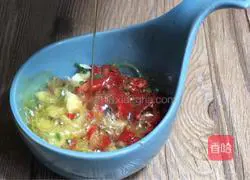 Illustration of how to make sesame seeds mixed with kelp 3