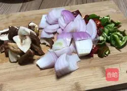 Illustration of how to make stir-fried cabbage with mixed vegetables 2
