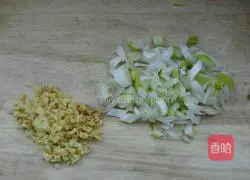 Illustration of how to stir-fry cauliflower with tomatoes 2