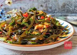 Illustration of how to make cold kelp shreds 18