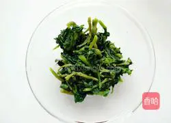 Illustration of how to make garlic paste 4