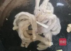 Illustration of how to make mustard duck feet 5