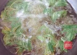 Illustration of how to mix toon sprouts with tofu 5