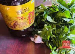 Illustration of how to make fried water spinach 1