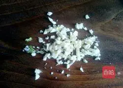 Illustration of how to make cold cucumber 6