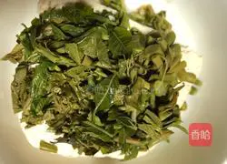 Illustration of how to make Chinese toon mixed with tofu 3