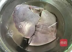Illustration of how to make boiled pork liver 2