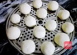 Illustration of how to make bean paste buns 14