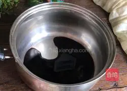 Illustration of how to make thousands of brine rolls 2