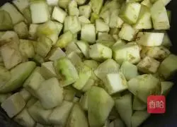 Illustration of how to make oyster sauce, eggplant and tofu 4