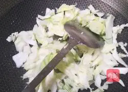 Stir-fry Cabbage recipe illustration 3