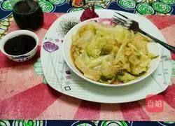 Illustration of how to tear lotus white by hand 6