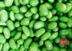 Illustration of how to make cold green beans 1