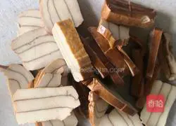 Illustration of how to make cabbage, chili and dried tofu 2