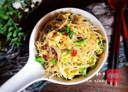 Illustration of how to make stir-fried soybean sprouts 12