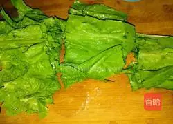 Illustration of how to make cold lettuce leaves 2