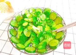 Illustration of how to make green and red flowers 13