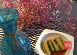 Illustration of how to make spicy and sour cucumber with minced garlic 6