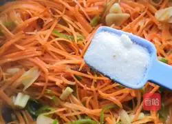 Illustration of how to make fried carrots 9