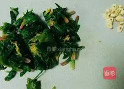 Illustration of how to make sauce-flavored spinach with vermicelli 5