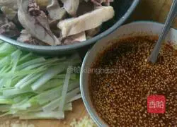 Illustration of how to make peppercorn chicken 4
