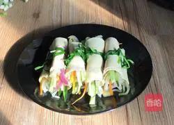 Illustration of how to make three-strand plain rolls 15