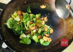 Illustration of how to make oyster sauce, mushrooms and rapeseed 6
