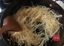 Hot and sour potato shreds recipe 8