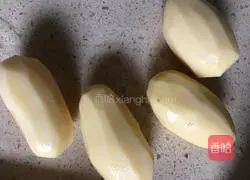 Illustration of how to make homemade French fries 1