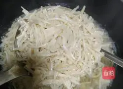 Illustration of Spicy Enoki Mushroom Recipe 1