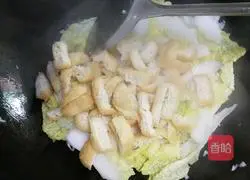 Illustration of how to make hand-shredded cabbage and fried tofu 6
