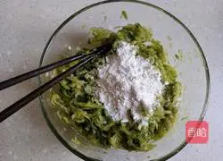 Illustration of how to make fried green radish balls 8